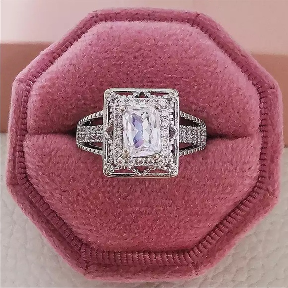 New Women’s 925 Silver Square Diamond Engagement Ring - Picture 6 of 6